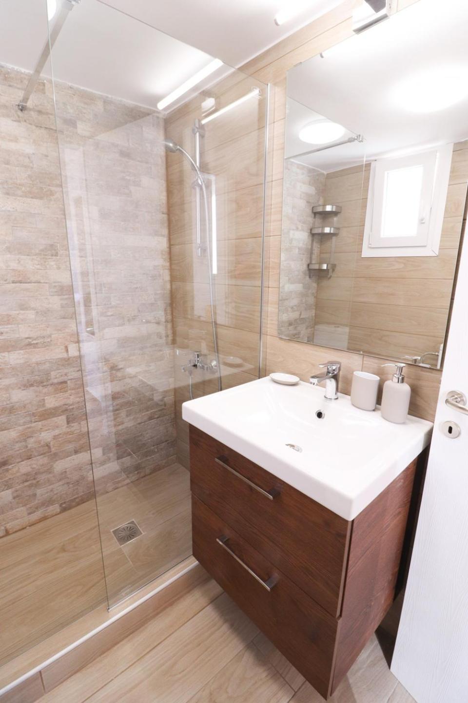 Emilia Suites Ermoupoli Exteriör bild