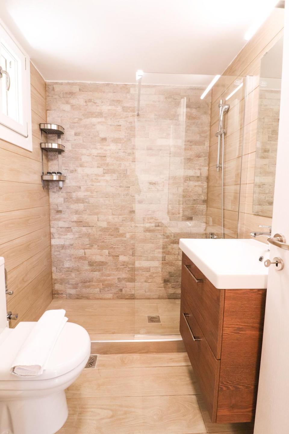 Emilia Suites Ermoupoli Exteriör bild