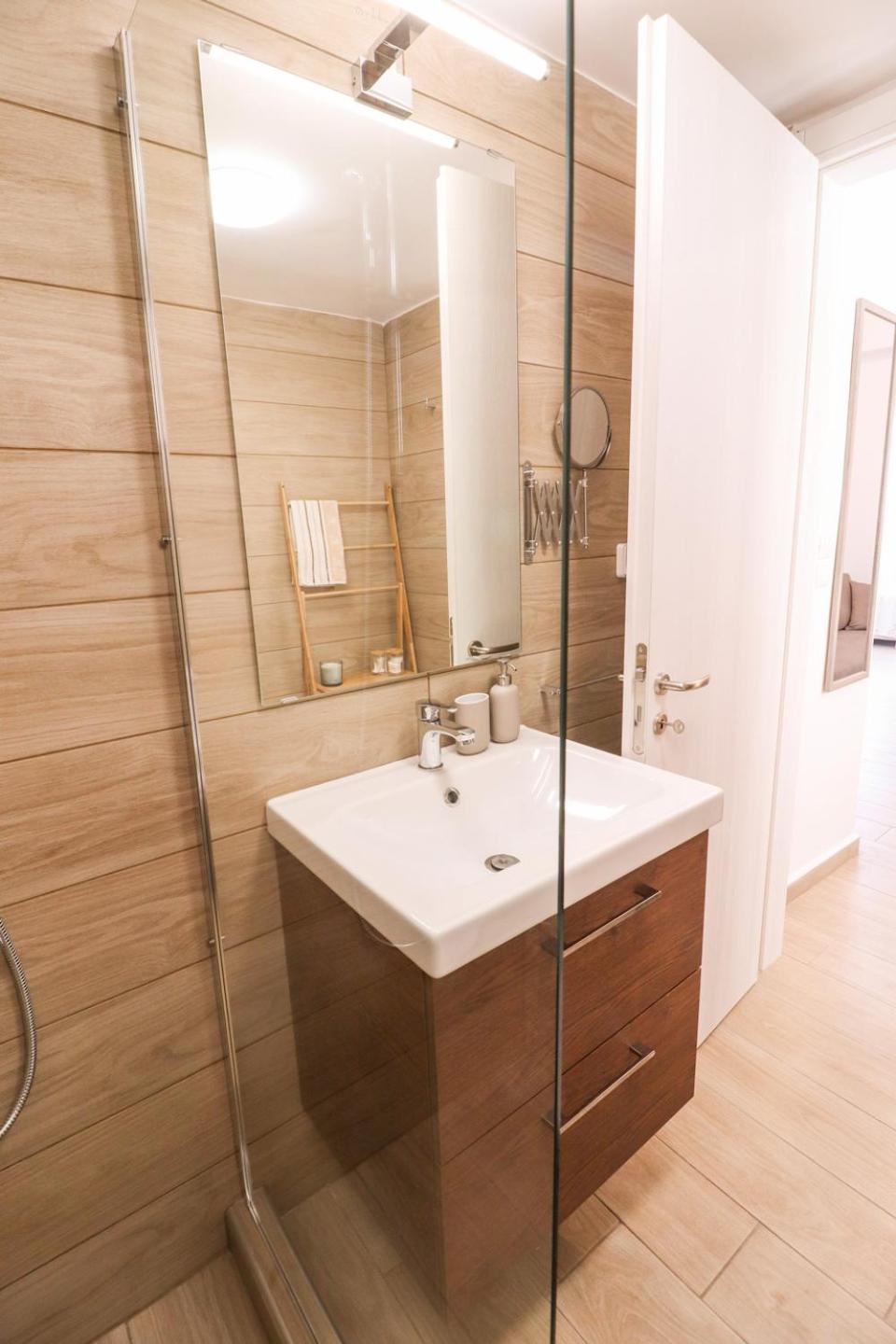 Emilia Suites Ermoupoli Exteriör bild